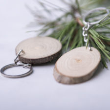 Portachiavi In Legno Di Pino – REGALA NATURA