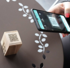 Q-TABLE – Segna Tavoli In Legno