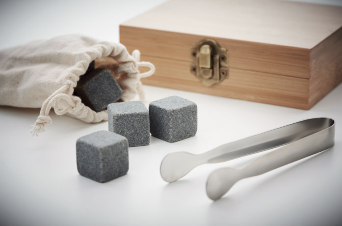STONE - SET CUBETTI GHIACCIO IN PIETRA POROSA - immagine 4