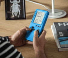 Console Classica Con 26 Giochi In ABS Riciclato