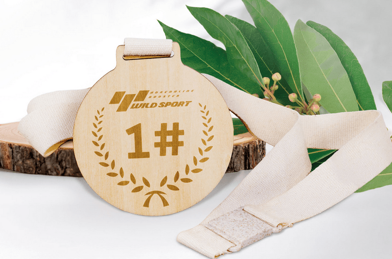 Medaglia in legno personalizzate - immagine 2