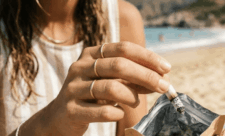 Posacenere Portatile Tascabile Riutilizzabile Eco-Sostenibile In Carta Cerata E Alluminio