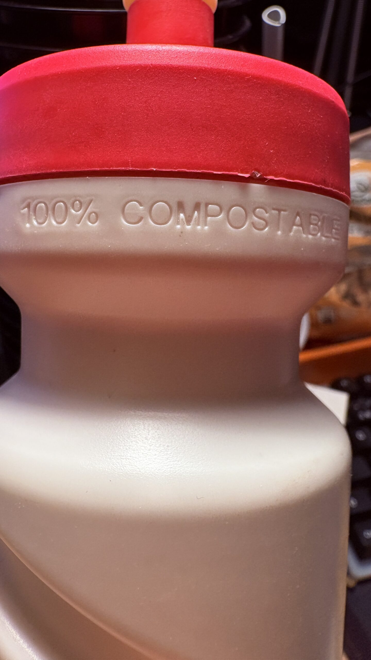 Borraccia Compostabile e Riutilizzabile 700 ml | Eco-Friendly e Sostenibile - immagine 2