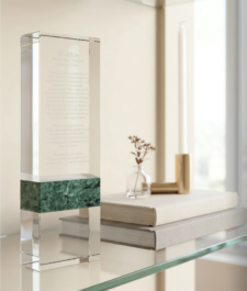 Trofeo In Vetro Effetto Marmo Verde: Eleganza E Scelta Consapevole